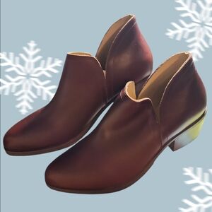 Nisolo Auburn Ankle Boot Size 7.5 NIB